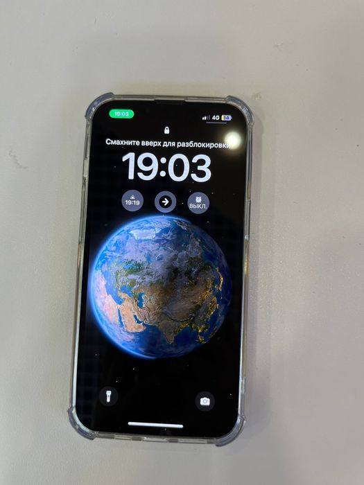 Продаю Iphone 13