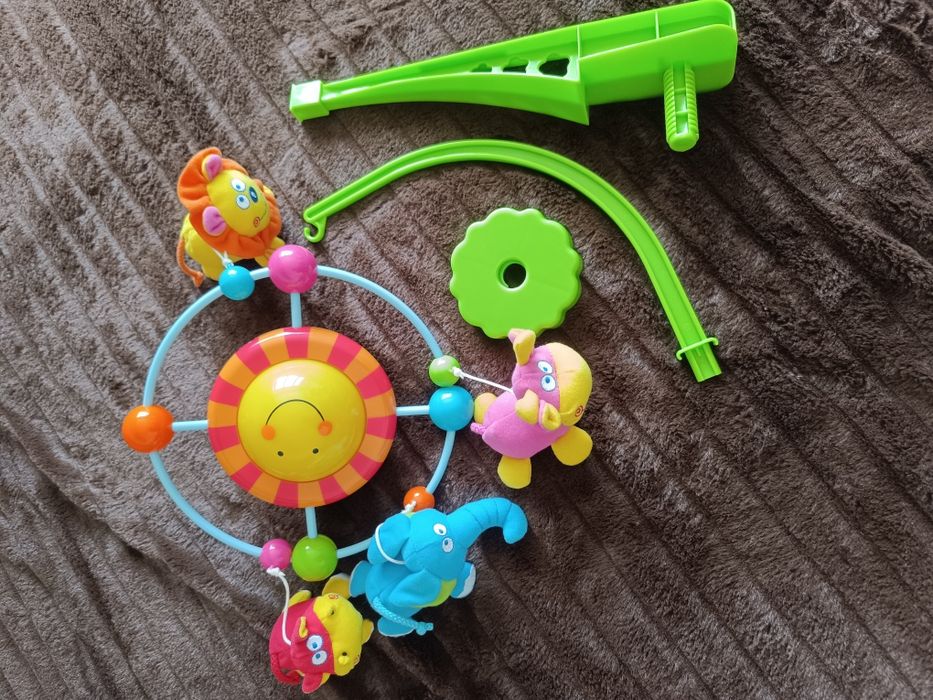 Музикална въртележка за кошара