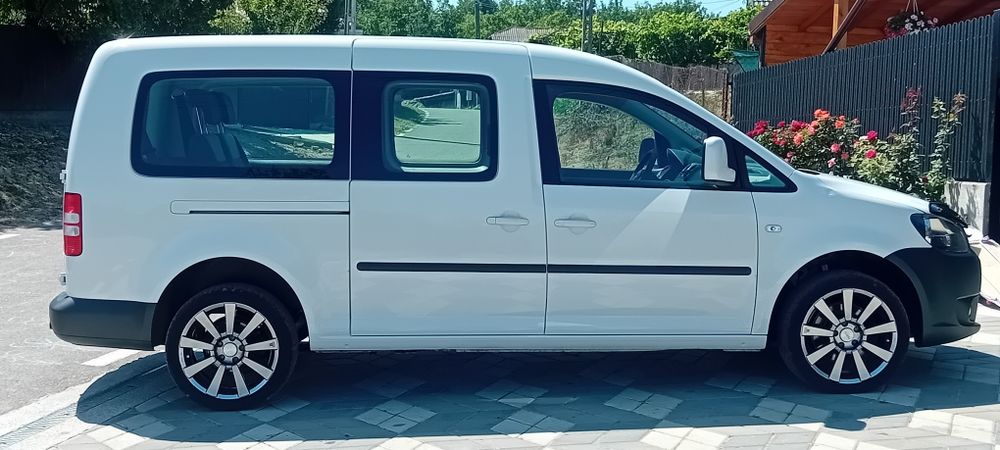 Vw caddy maxi 7 locuri