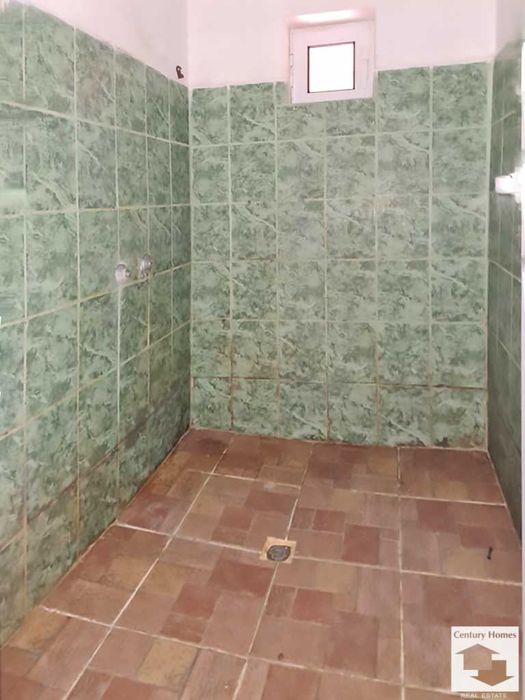 120354 Къща с просторен двор и кладенец в с. Драганово