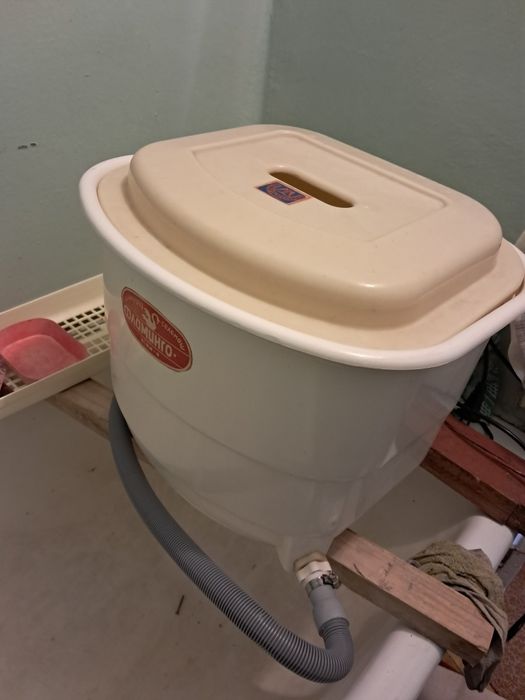 Холодильник,стиралка,газ плита