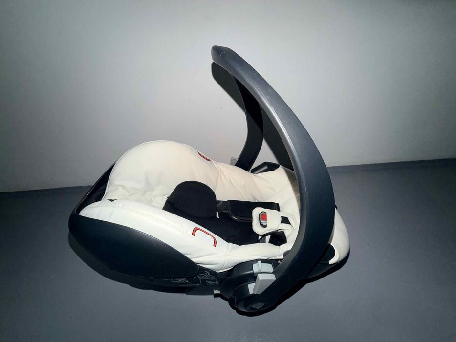 Cărucior Mima 3.in 1 - cu toate optionalele pentru iarna și vară