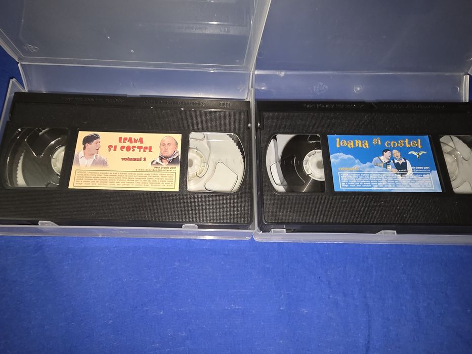 Două casete  Vhs,Vacanța Mare, originală, Leana și Costel vol. 3 si 5, plus bonus, 100 lei