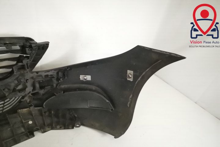 Оригинална Предна Броня Комплект с Оригинални Ляв и Десен Фар в Добро