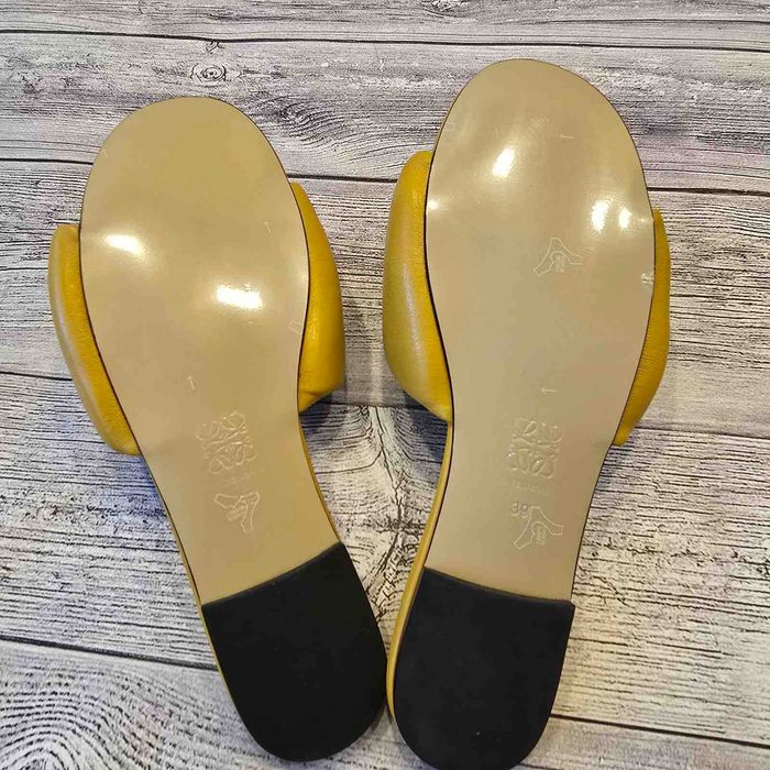 Чехли  естествена кожа loewe