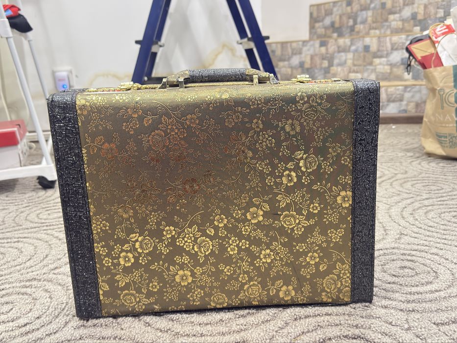 Столовые приборы