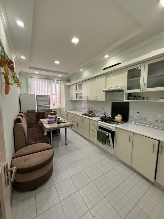 Срочно сдаётся квартира трёхкомнатную