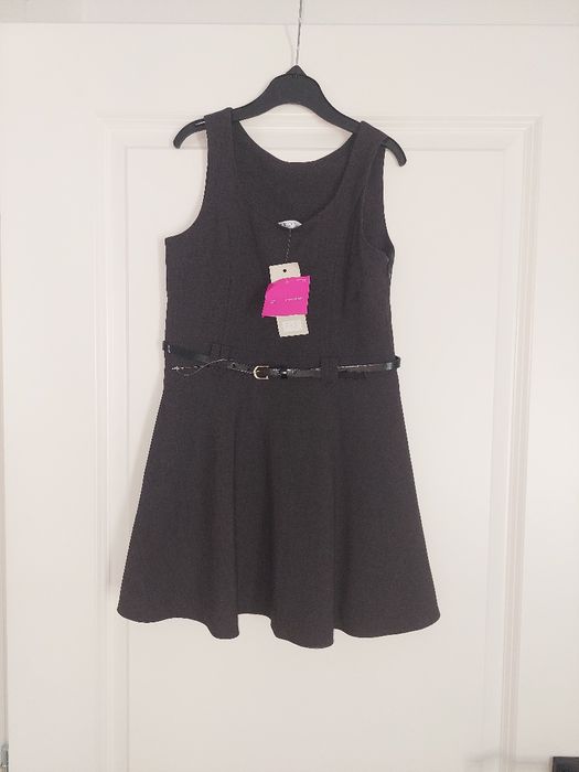 Sarafan/rochita F&F 5-6ani.Nou