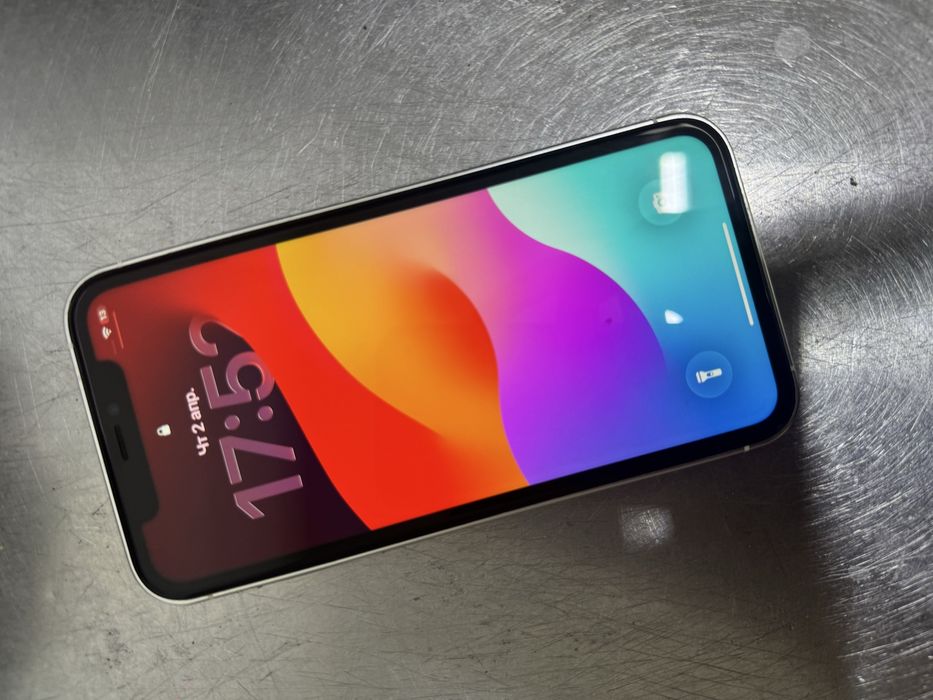 Айфон 11/ 17 корпусында