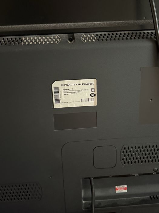 Shivaki 43 запчастга, экран ярамиди.