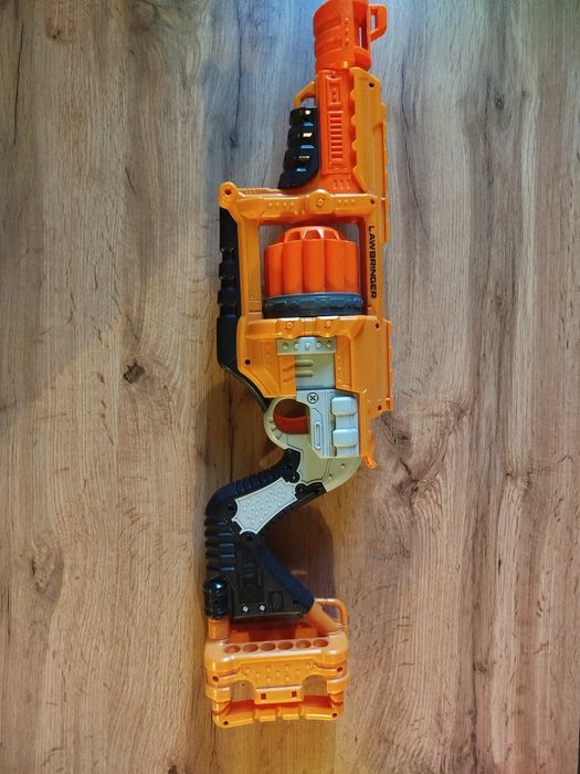 Nerf Elite Lawbringer