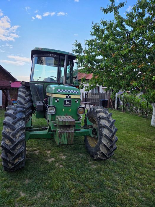 Vând tractor John Deere
