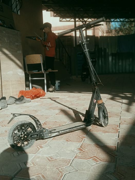 Продам самокат в хорошем состоянии