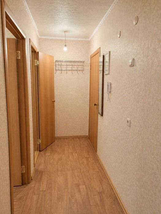 продает двухкомнатная квартира