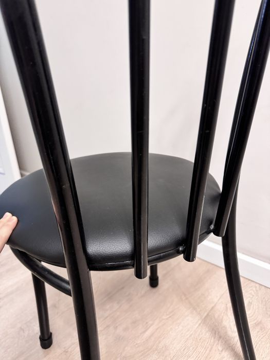 Стулья черные кухня