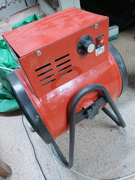 Электрическая тепловая пушка