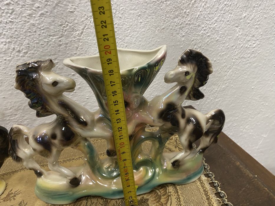 Винтидж порцеланови вази коне Declrate 1960 Италия