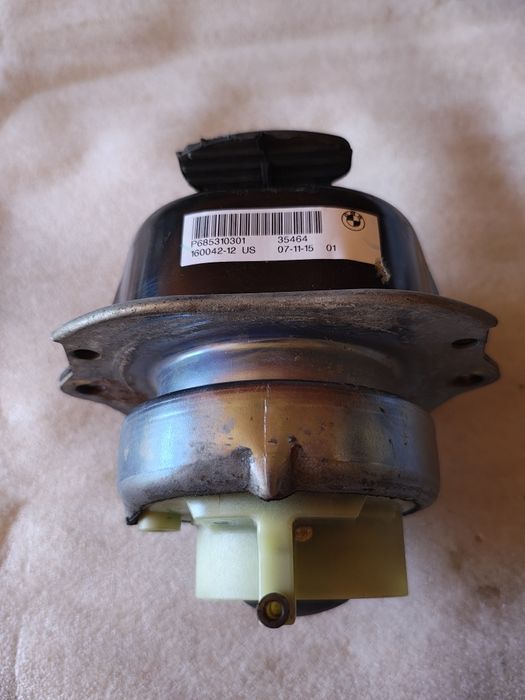 Tampon motor stanga BMW X5 f15 X6 f16 cod 6853103
