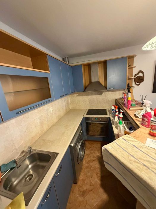 Тристаен апартамент с гараж до ВМИ