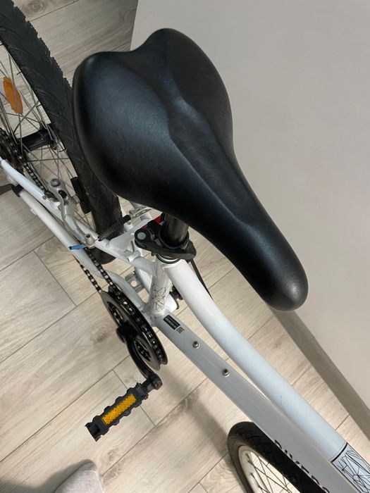 Vand Bicicleta Riverside foarte putin folosita