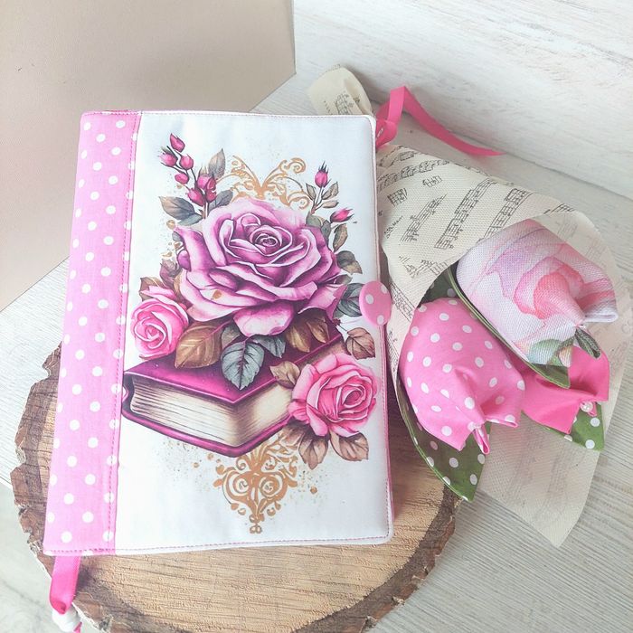 Текстилно облекло за госпожите с лалета