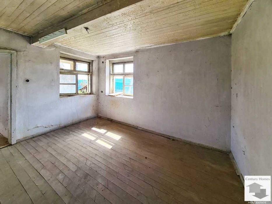 Продава се Къща в с. Гостилица, Област Габрово - 160 кв.м за 200 €/кв.м - Снимка #4