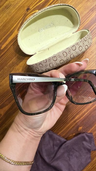 Слънчеви очила Guess