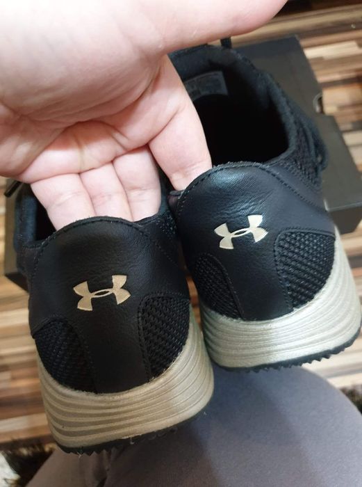 Adidași under armour mărimea 38,5
