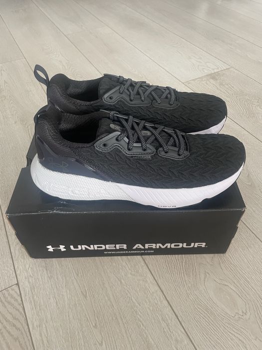 Under armour hovr mega 3 clone