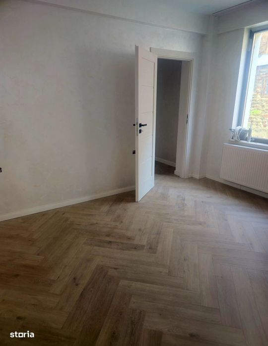 Apartament 3 camere Medicină