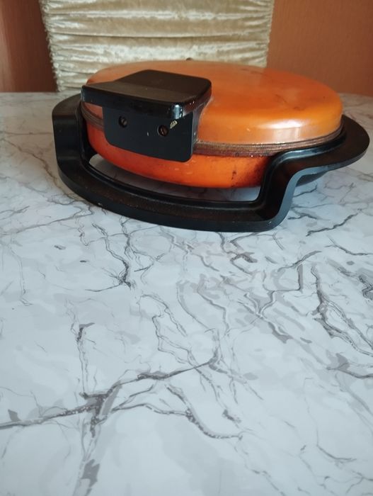 Продам Вафельницу СССР