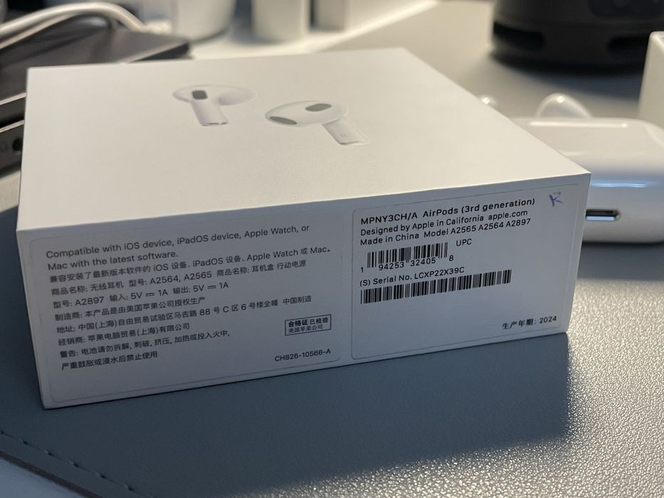 Продам Apple AirPods (3rd generation)