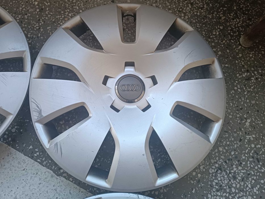 Оригинални тасове Audi 16 цола