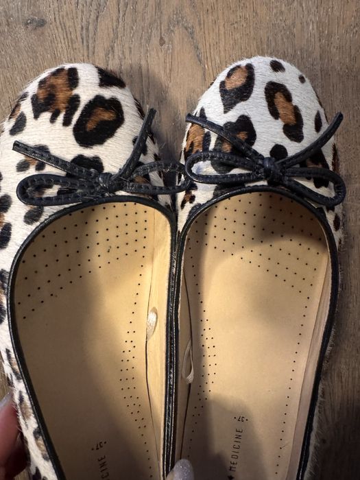 Ниски обувки Medicine