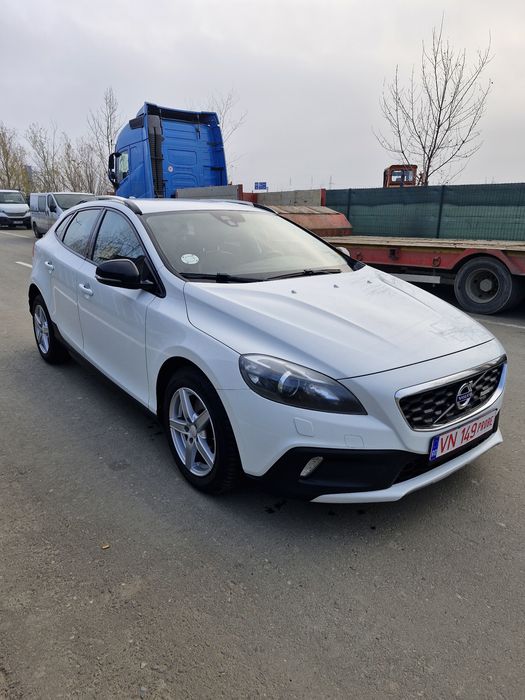 Volvo v40 cross-country d2,an 2015