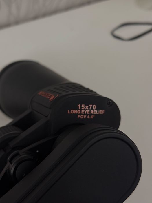 Продам бинокль Celestron