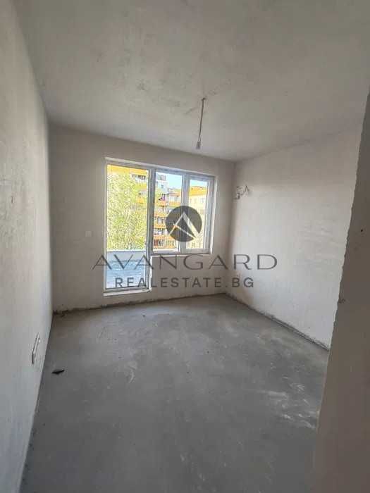 Продава се Тристаен апартамент в Пловдив, Остромила - 90 кв.м за 708 €/кв.м - Снимка #2