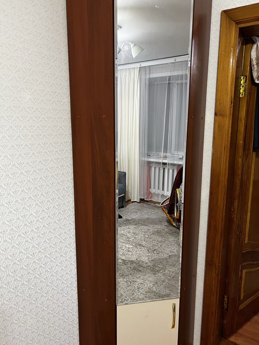 Шкаф для одежды или косметики