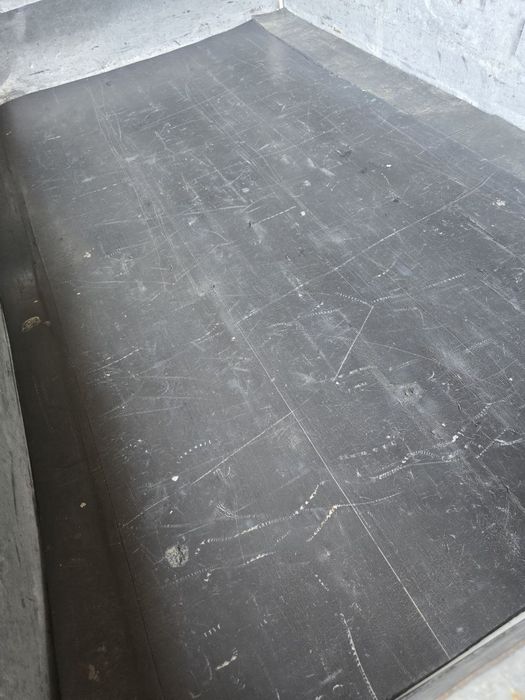 Labo yuk xonasiga rezina sotiladi