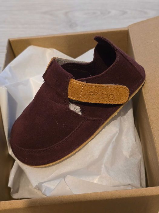 Barefoot Isara mar 22, NOU in cutie