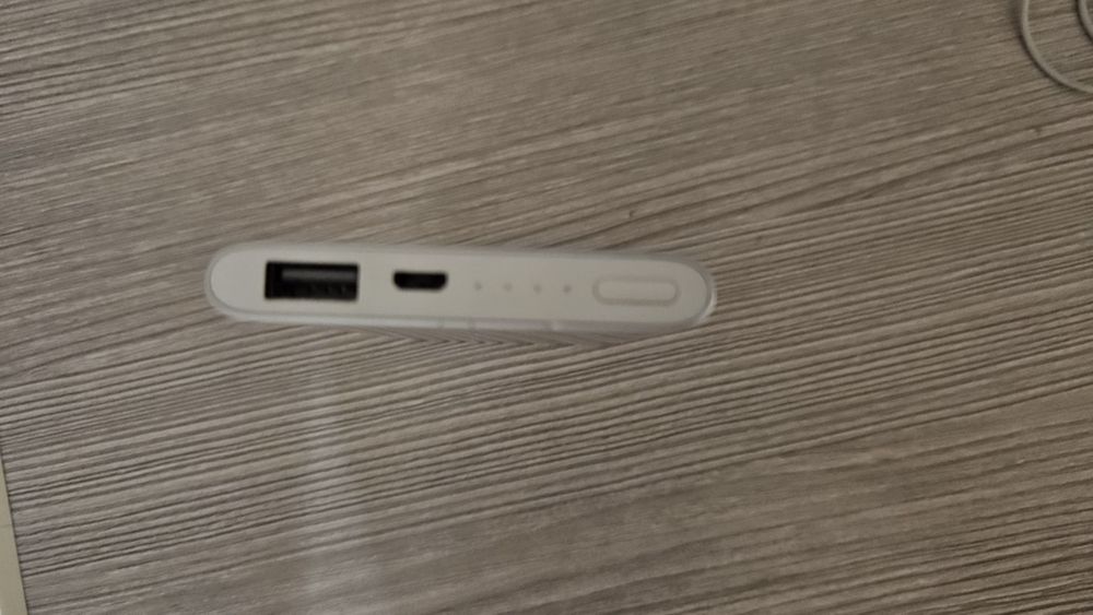 Продам повербанк xiaomi