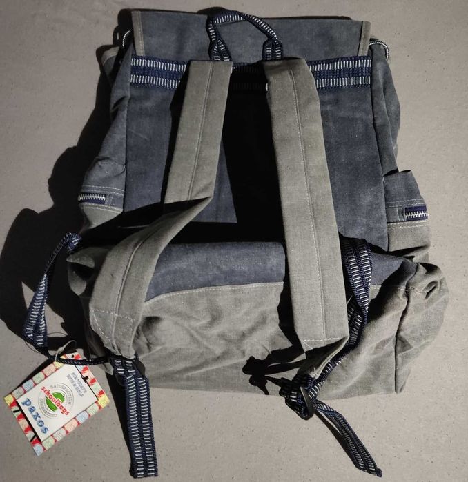 Ghiozdan/Backpack Paxos vintage police style nou cu etichete