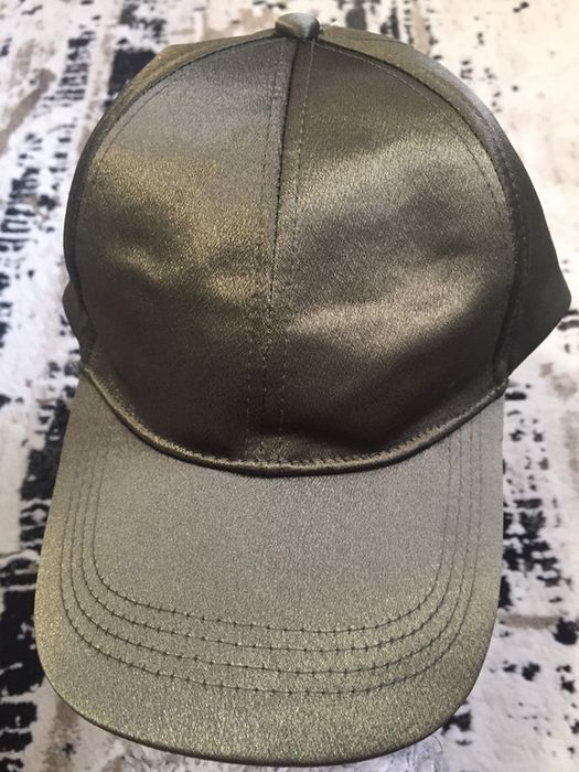 Шапка с козирка Primark