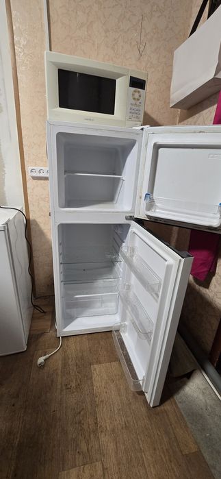 Продам холодильники