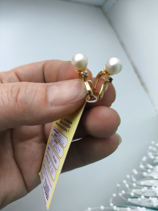 Продаю брендовые серьги золото