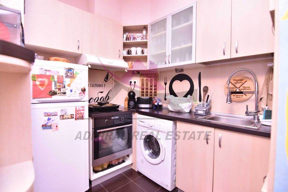 Продава се Тристаен апартамент в Варна, м-т Зеленика - 70 кв.м за 2358 €/кв.м - Снимка #2