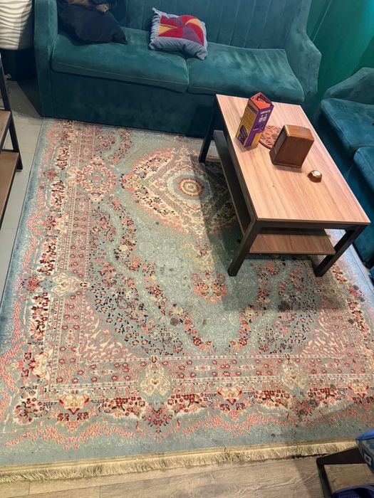 Продам Диваны в подарок Ковры, срочно!