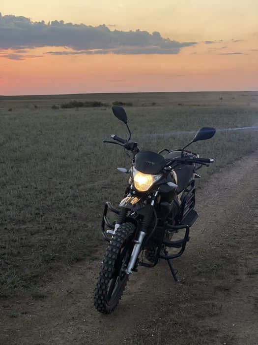 Мотоцикл Raser sanke 200