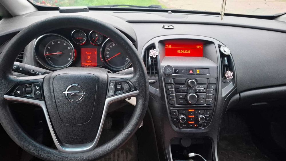 Opel Astra J 2014