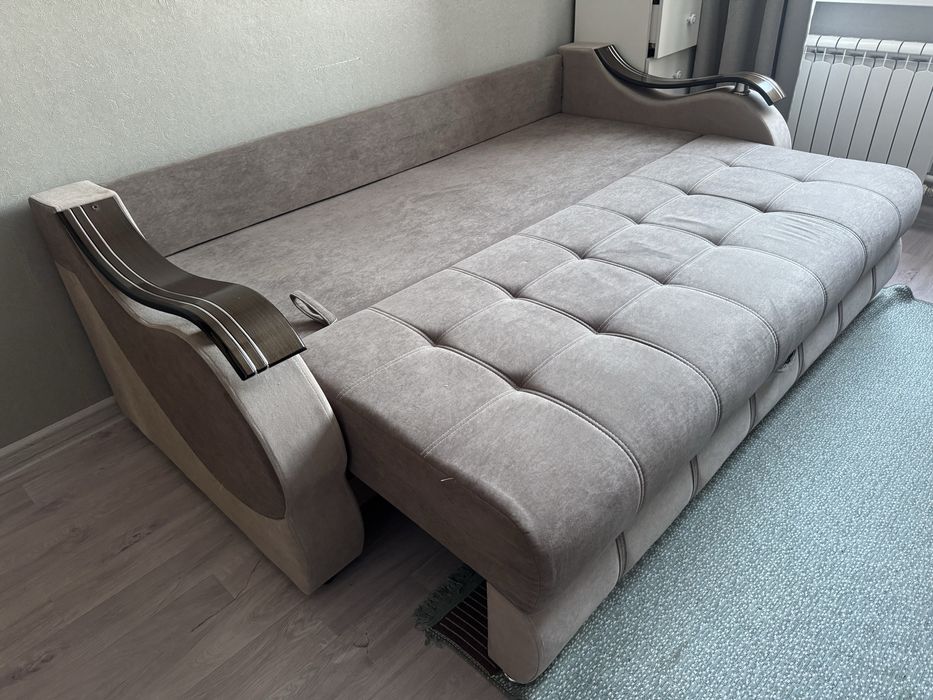 Продам диван раздвижной